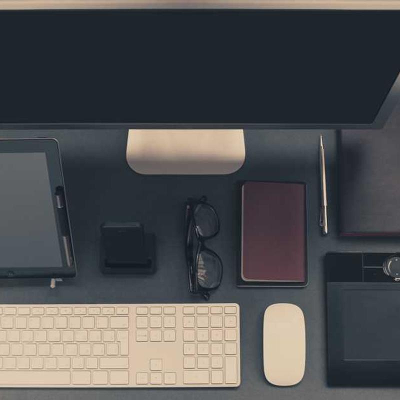 Minimal technology workspace